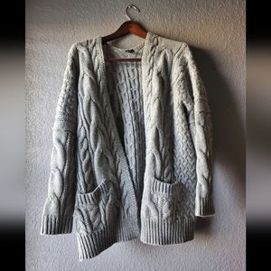 Moon & Madison gray chunky sweater